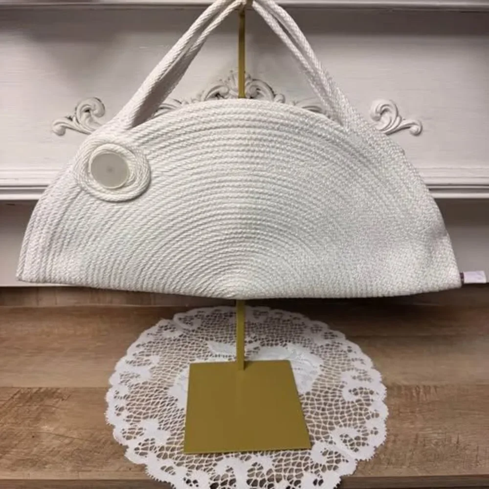 Handmade White Rope Purse! - Picture 4 of 5